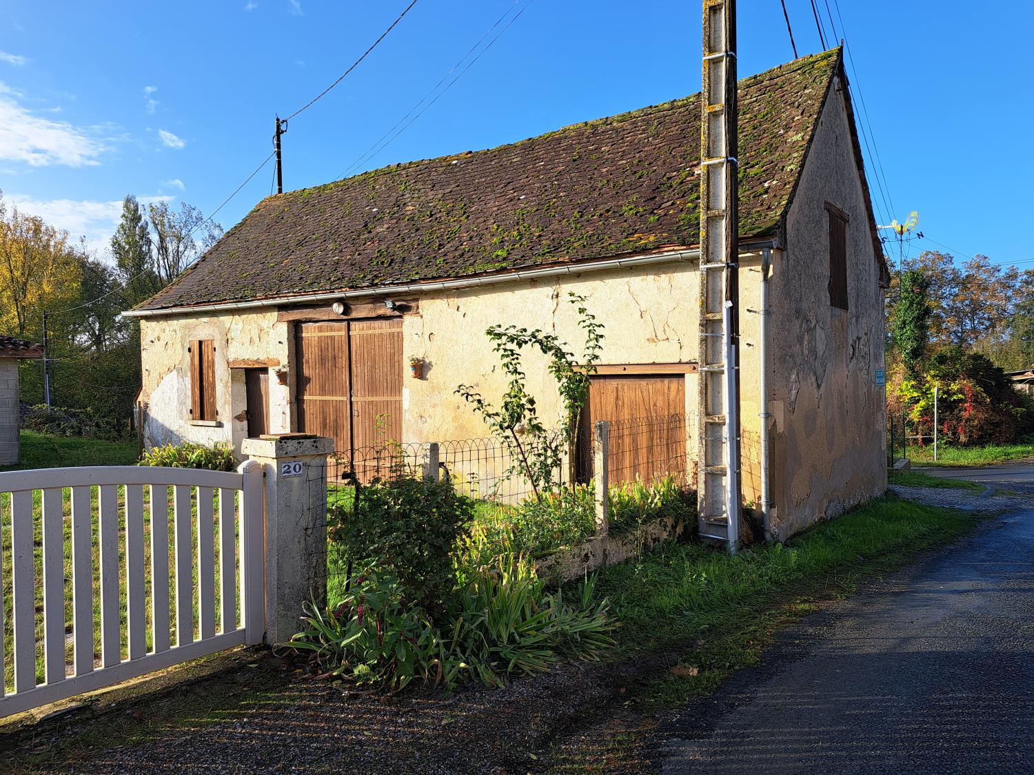  for sale barn Cours-de-Pile Dordogne 1