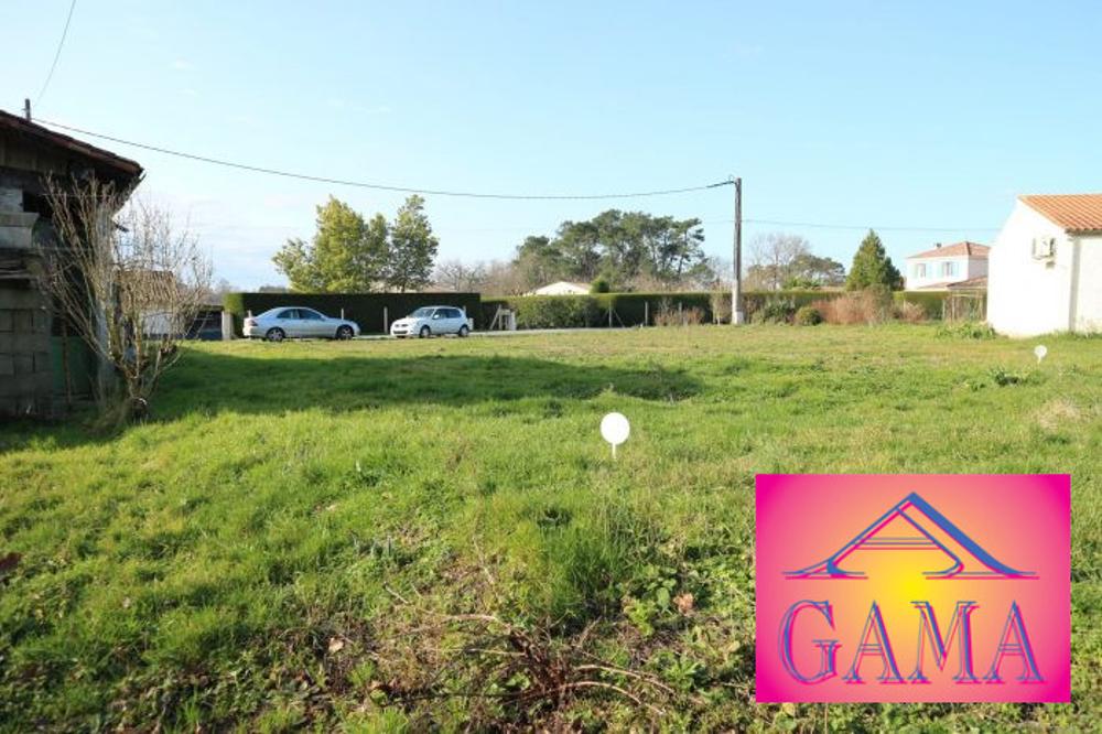 Saint-Bris-des-Bois Charente-Maritime terrain picture 5657842