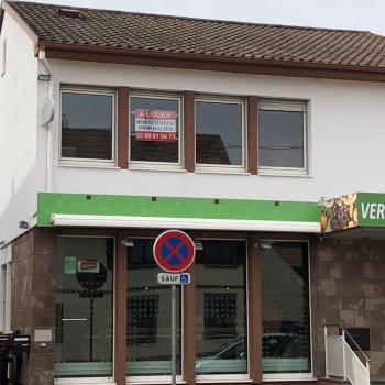 Mommenheim Bas-Rhin commercial picture 5659027
