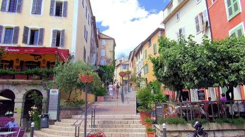 Fayence Var restaurant picture 5965379