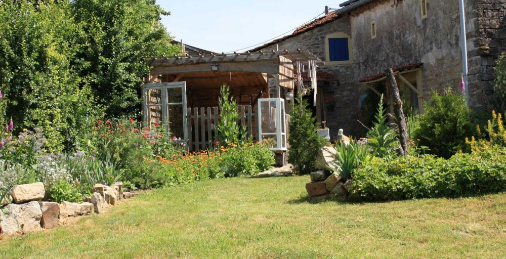  for sale village farm Bourbonne-les-Bains Haute-Marne 15