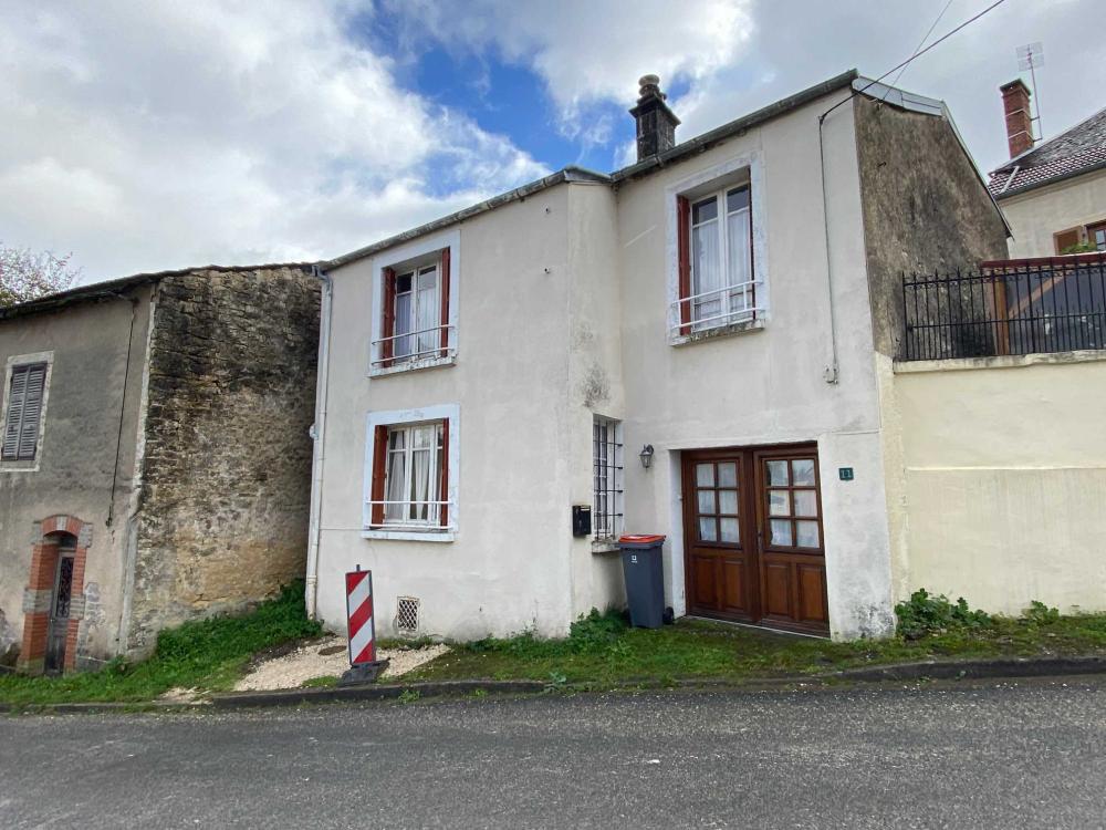  for sale village farm Voisey Haute-Marne 24