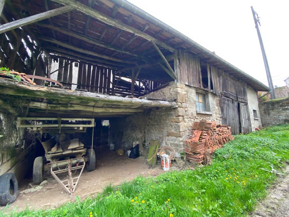  for sale village farm La Jonchère-Saint-Maurice Haute-Vienne 17