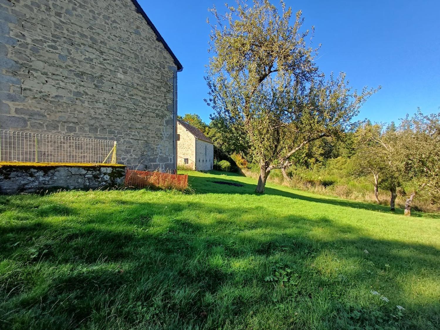  for sale terrain Magnat-l'Étrange Creuse 38