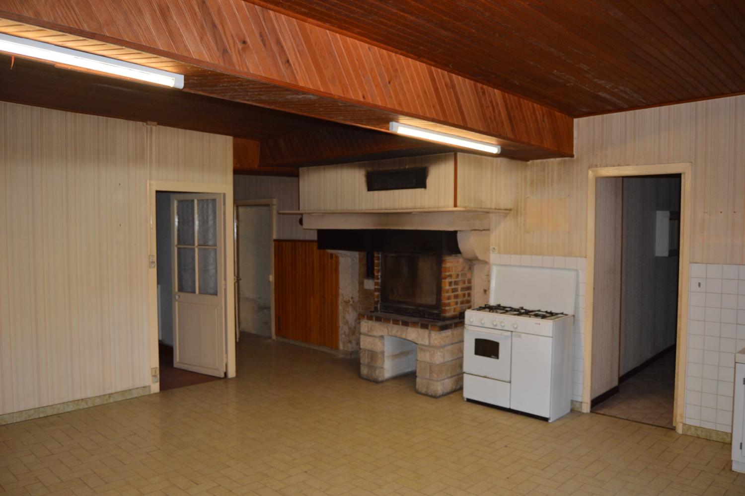  for sale house Saint-Honoré-Les-Bains Nièvre 2