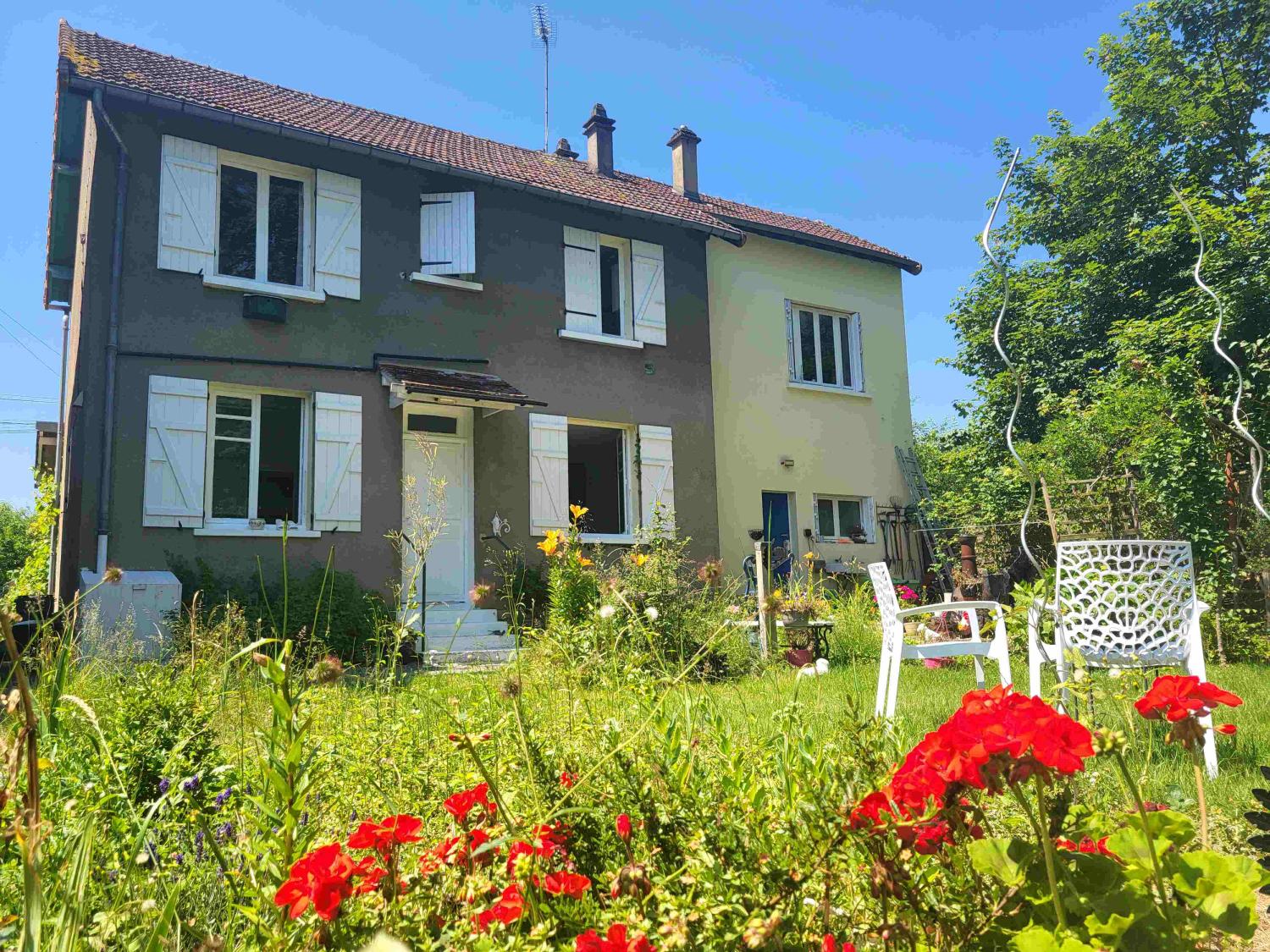  for sale house Saint-Honoré-Les-Bains Nièvre 1