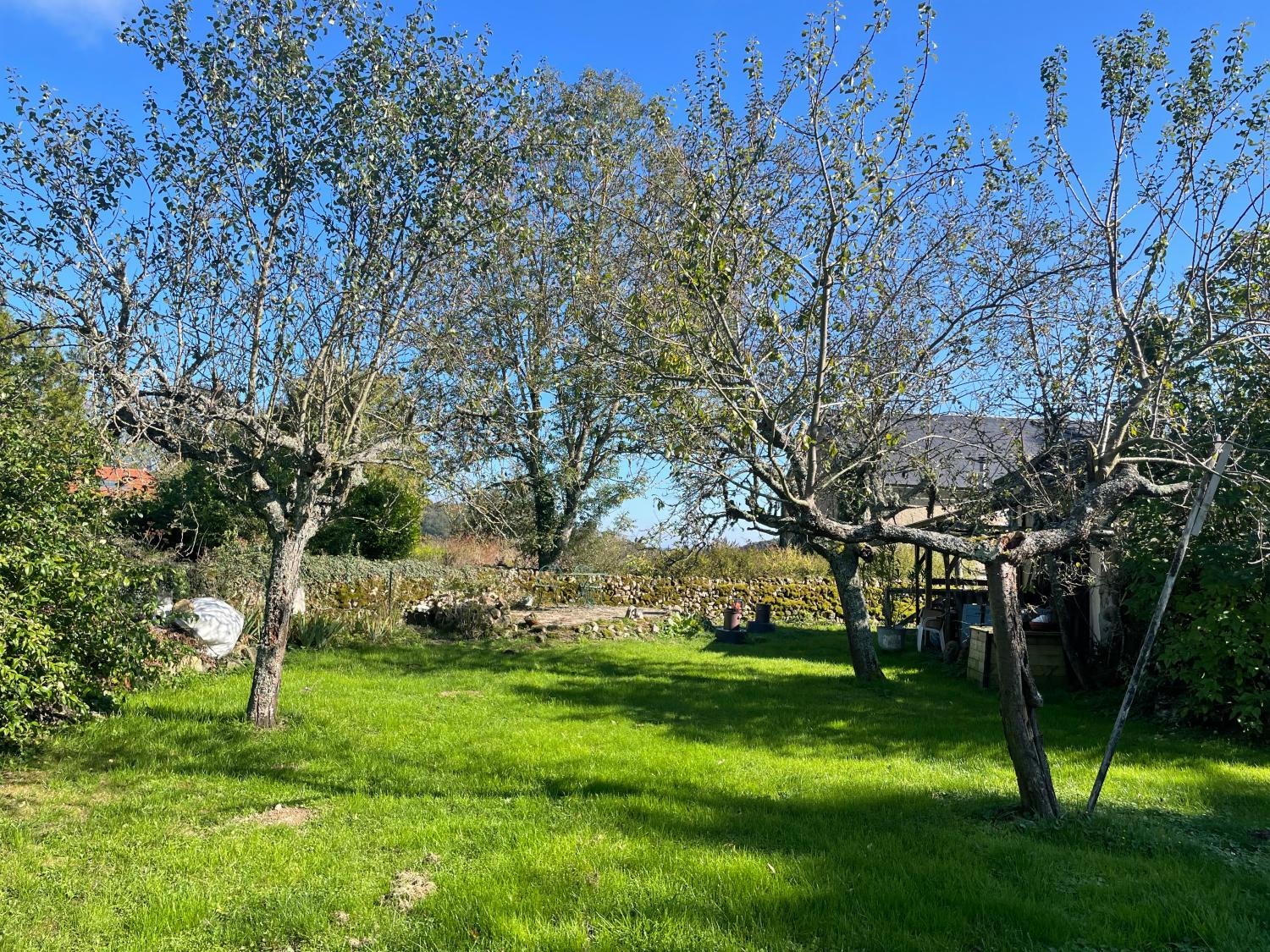  for sale house Servant Puy-de-Dôme 27