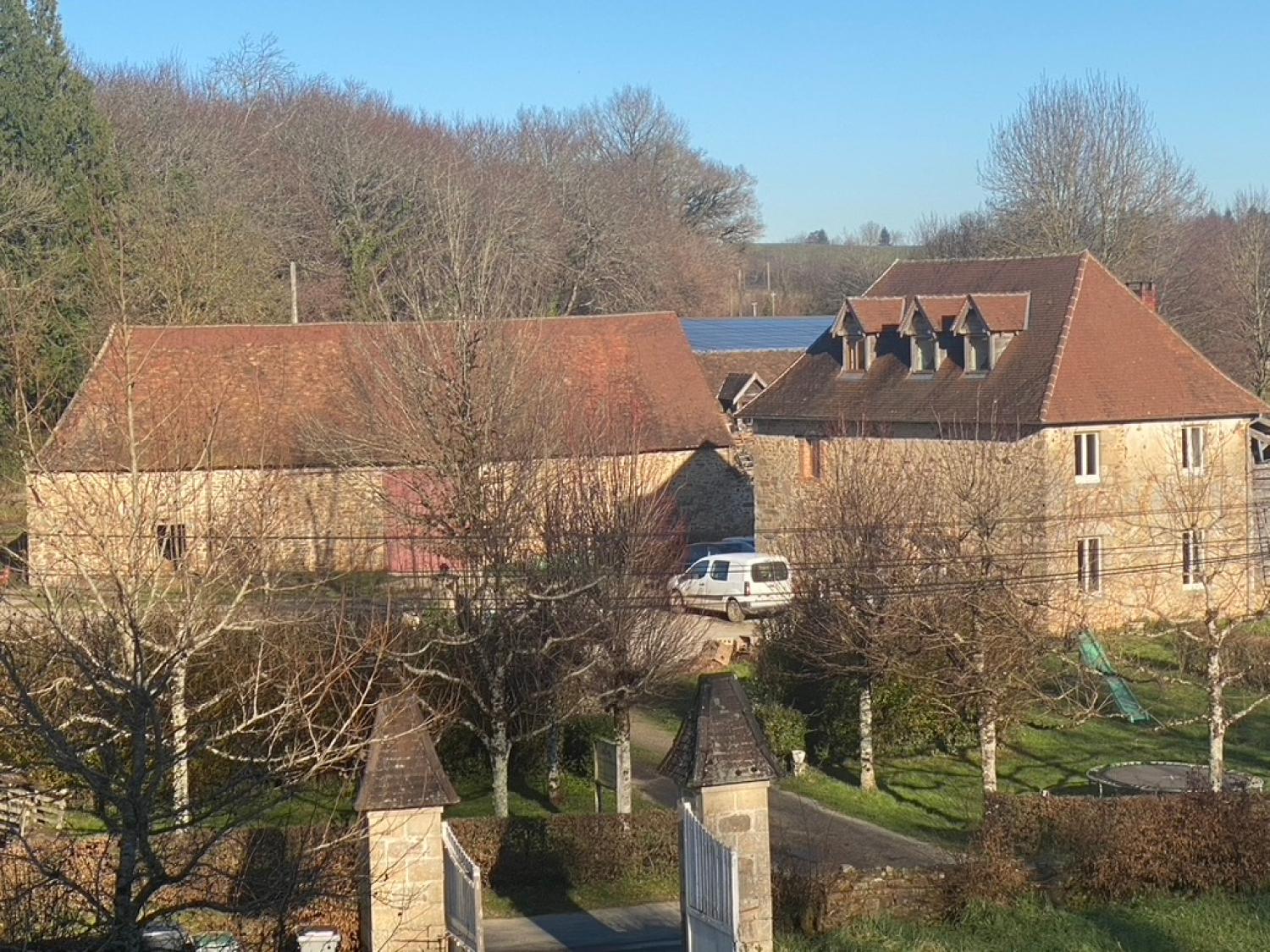 Saint-Yrieix-la-Perche Haute-Vienne farm #7005696