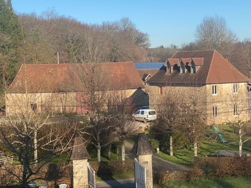 Saint-Yrieix-la-Perche Haute-Vienne farm foto 7005696