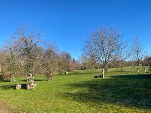  for sale farm Saint-Yrieix-la-Perche Haute-Vienne 11