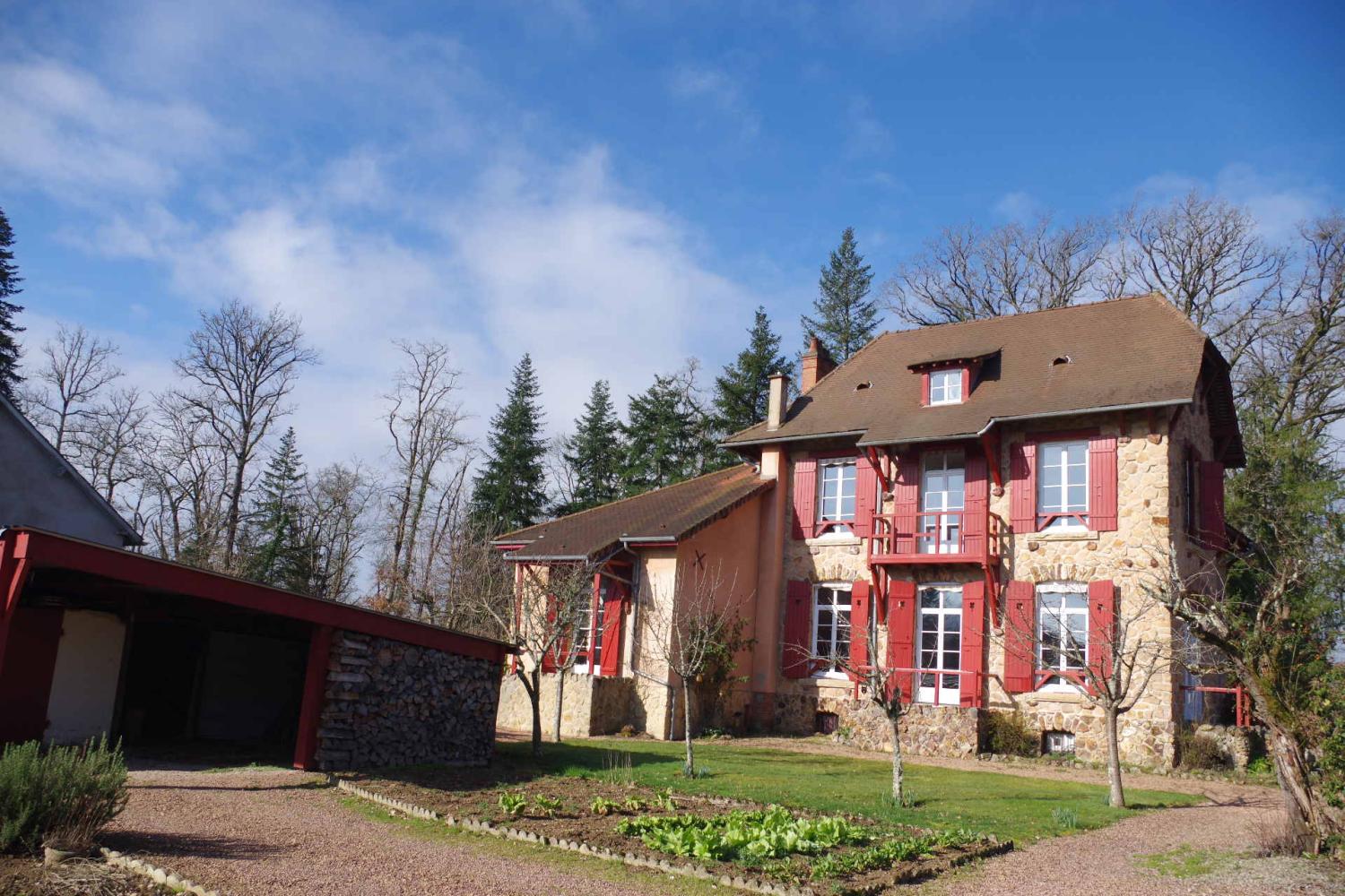  for sale mansion Saint-Honoré-Les-Bains Nièvre 1