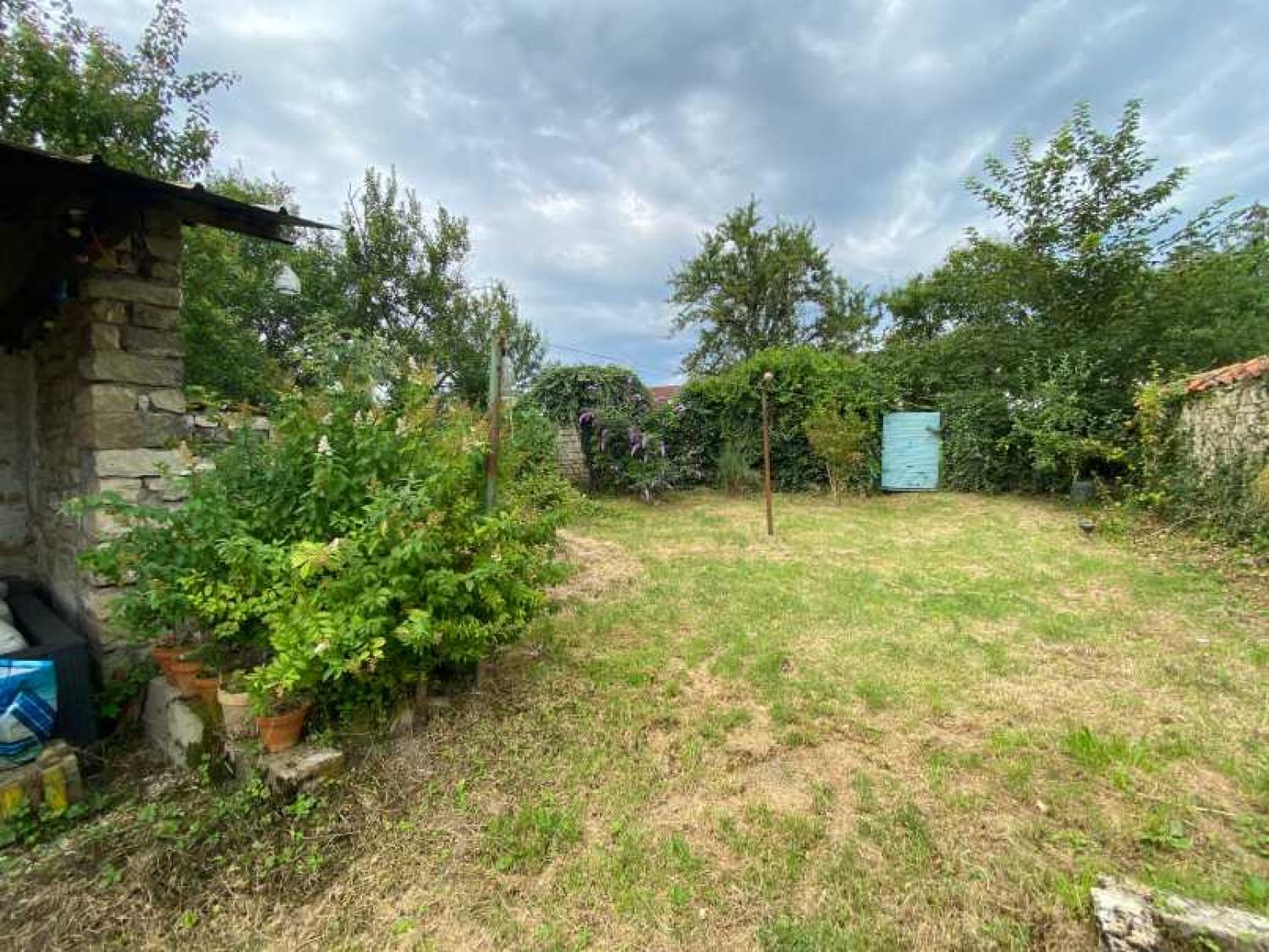  for sale village farm Melay Haute-Marne 31