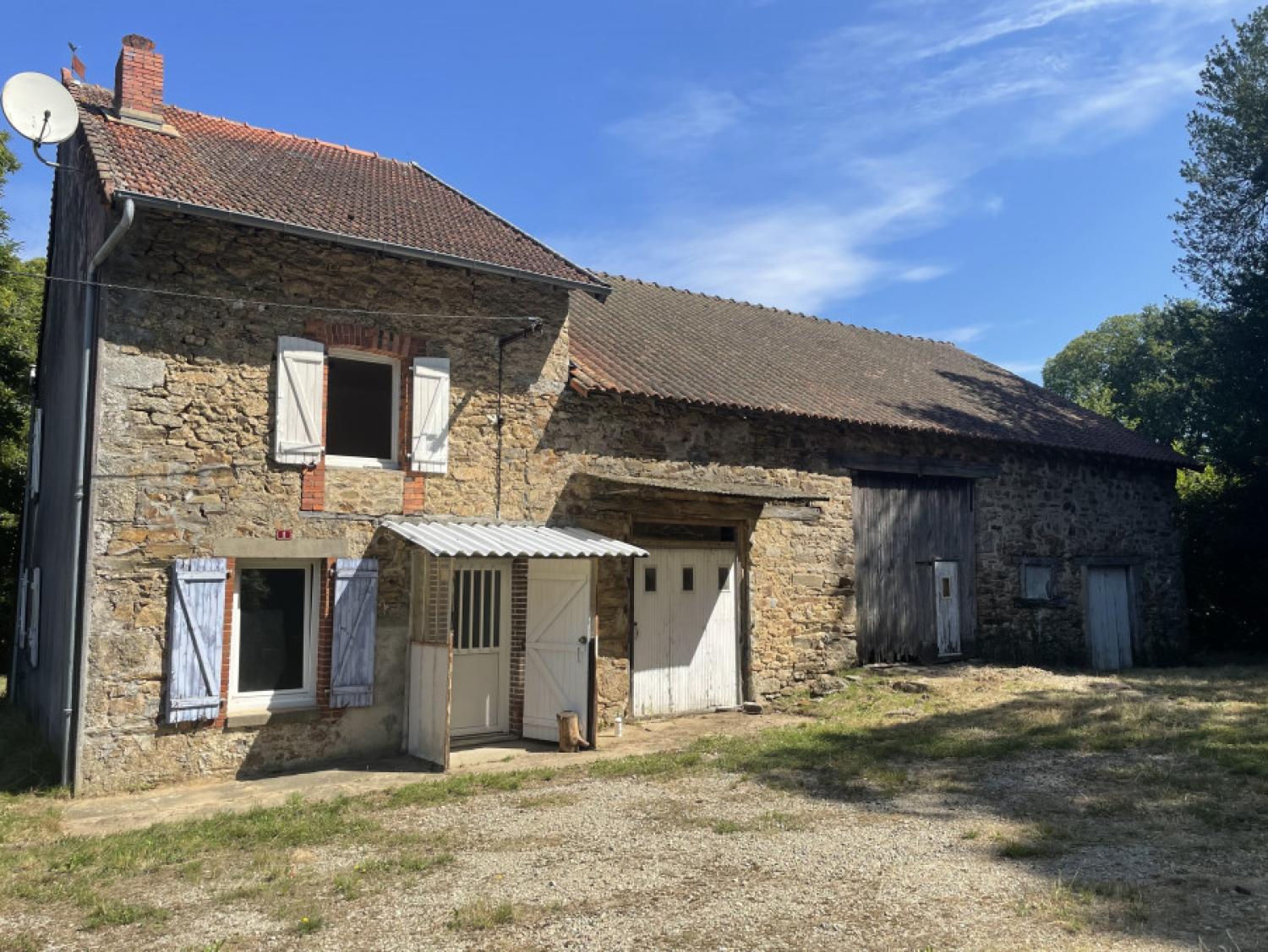  for sale farm Saint-Martin-Sainte-Catherine Creuse 1