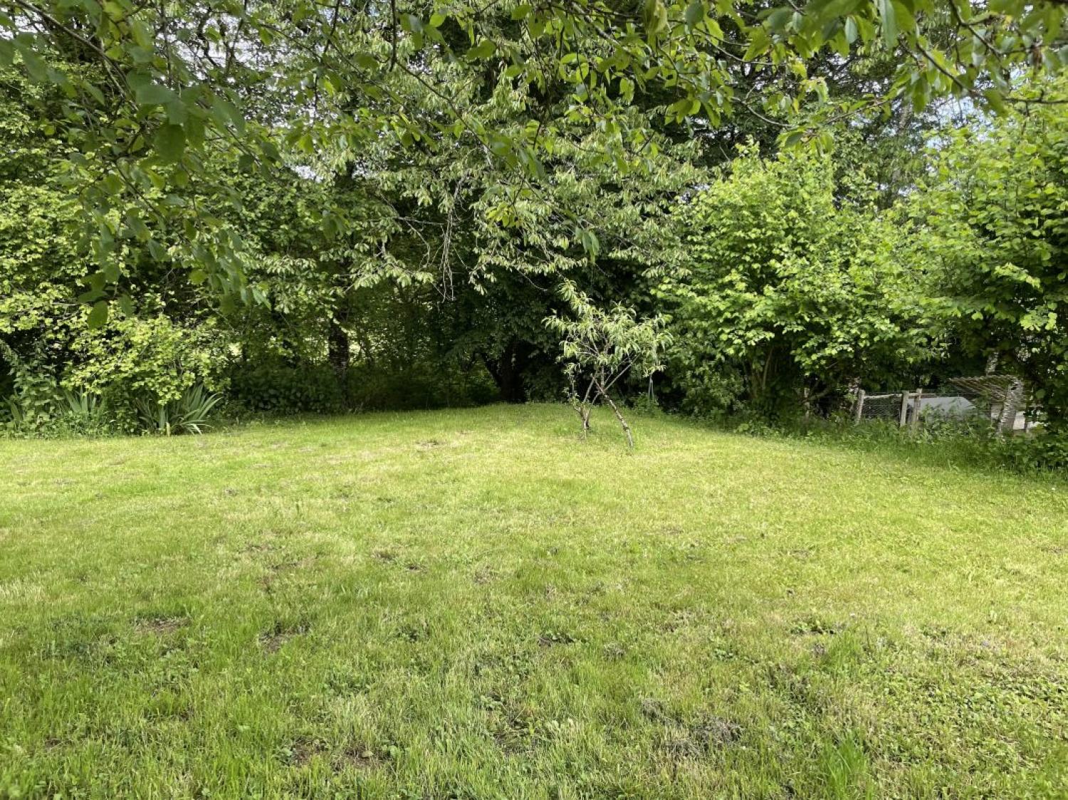  for sale house Saint-Genest-sur-Roselle Haute-Vienne 14
