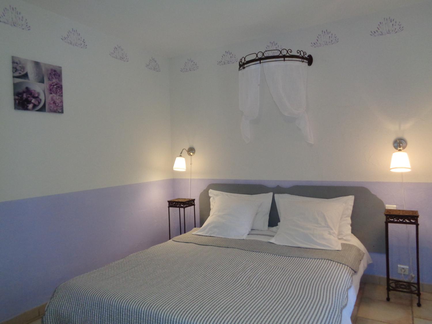  for sale bed and breakfast Lacoste Vaucluse 7