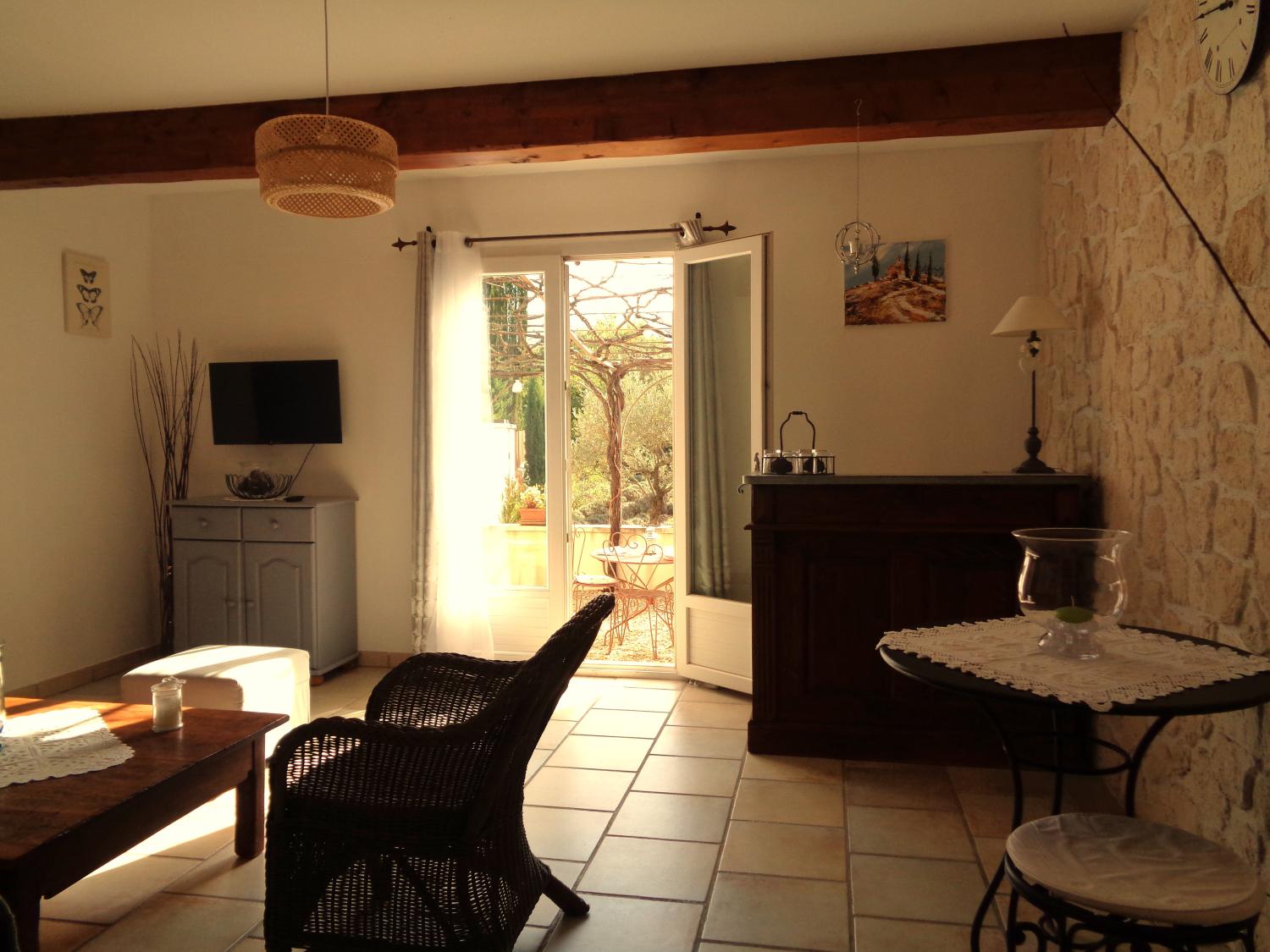  for sale bed and breakfast Lacoste Vaucluse 9