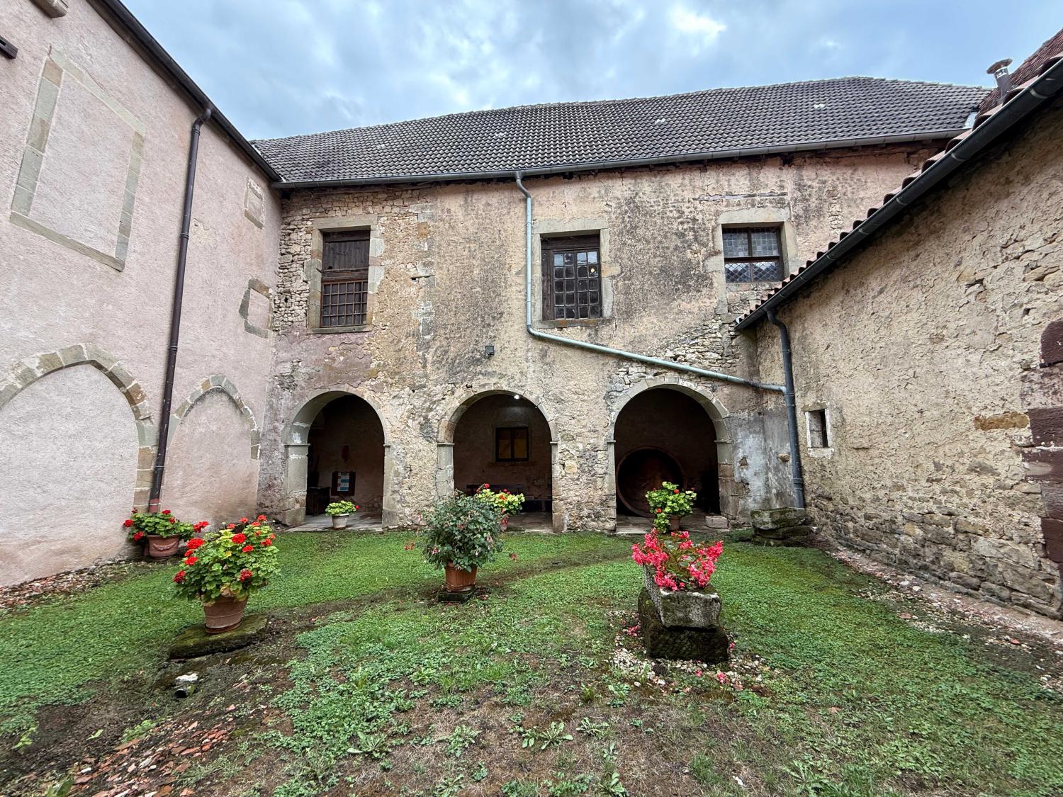  for sale monastery Châtillon-sur-Saône Vosges 48