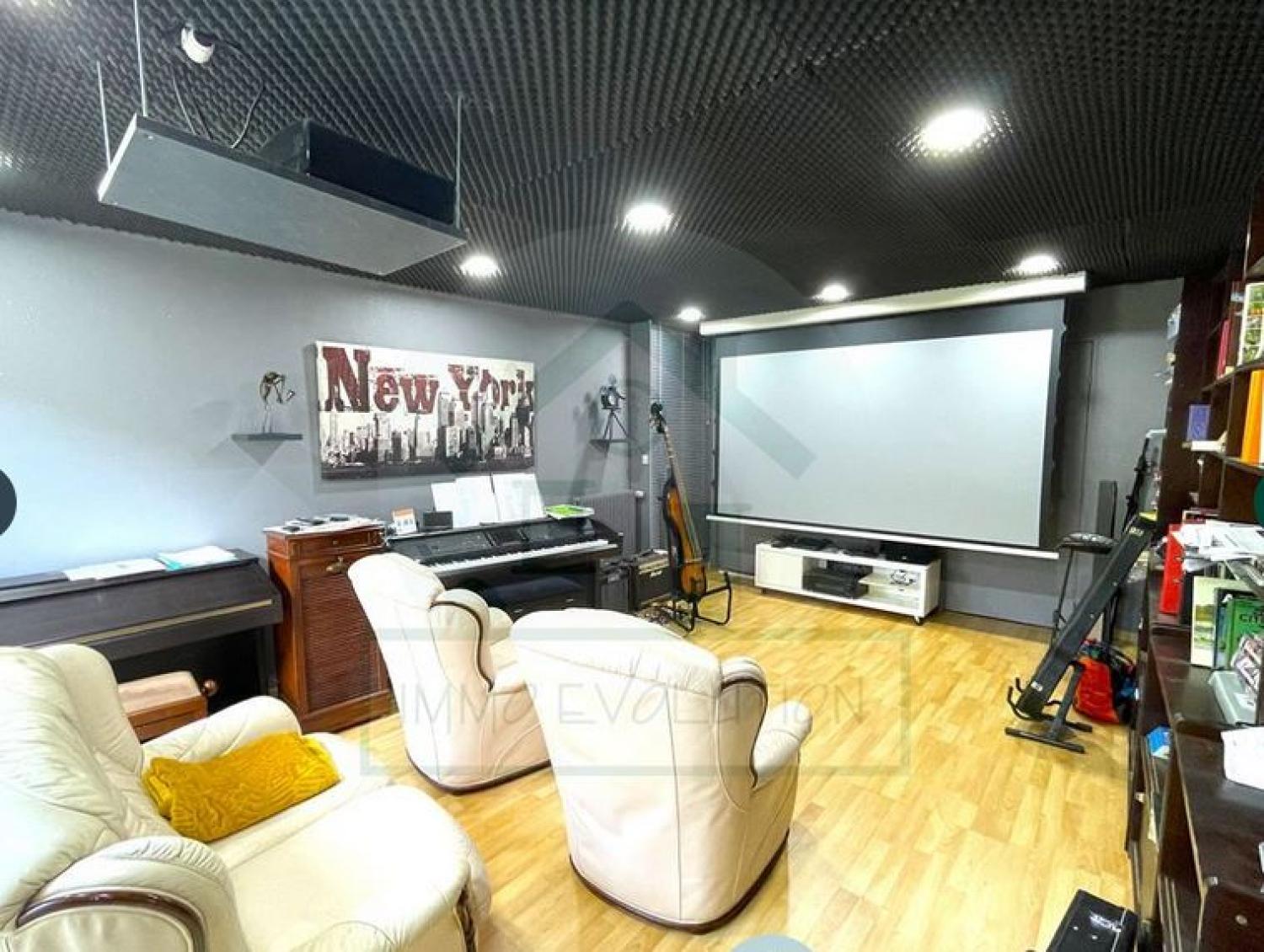  for sale detached house Uchaux Vaucluse 13