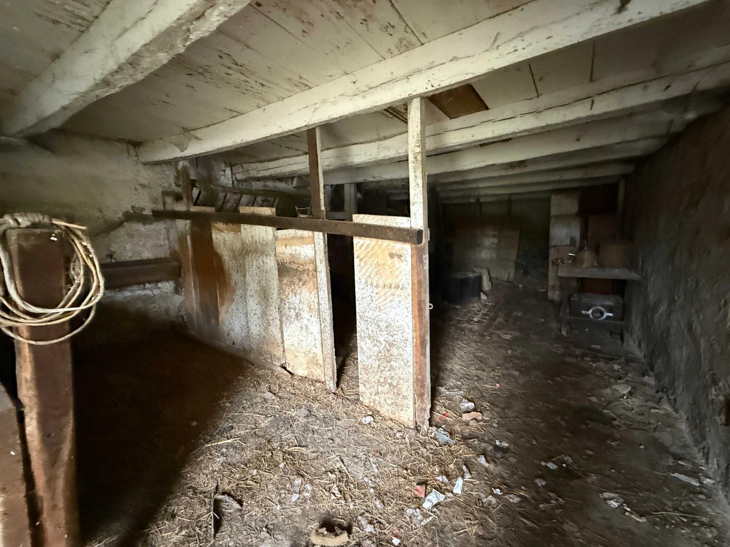 for sale village farm Jussey Haute-Saône 31