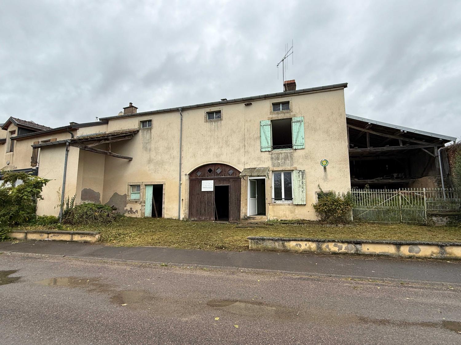 for sale village farm Jussey Haute-Saône 35