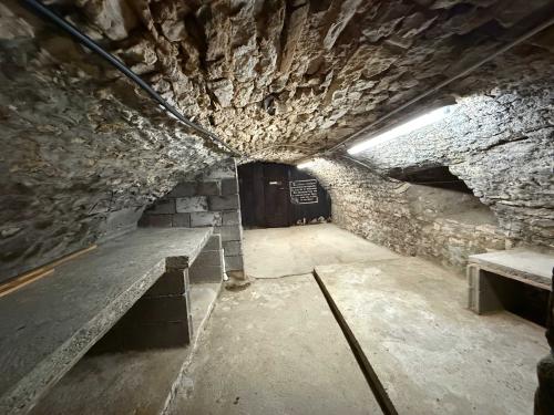  for sale monastery Châtillon-sur-Saône Vosges 34