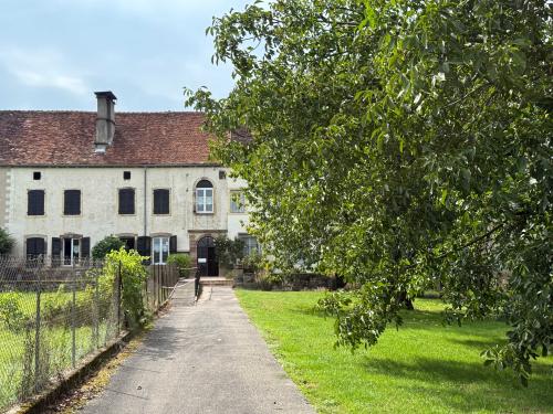Châtillon-sur-Saône Vosges monastery foto