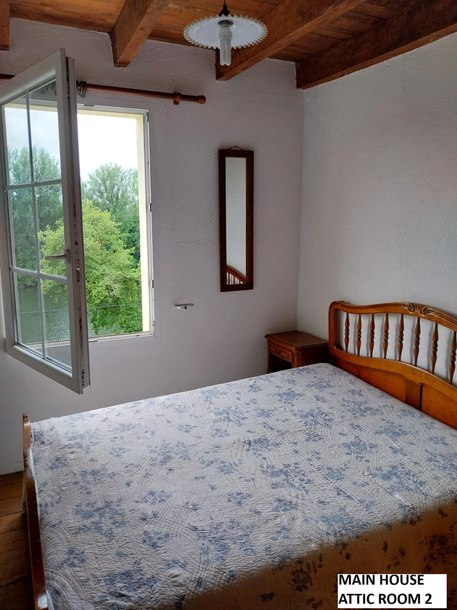  for sale property with holiday home Puy-l'Évêque Lot 18