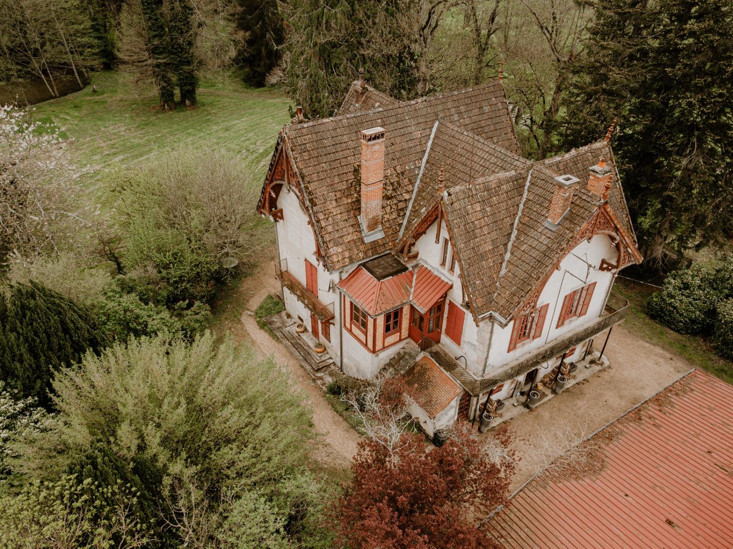  for sale mansion La Chapelle-sous-Uchon Saône-et-Loire 1