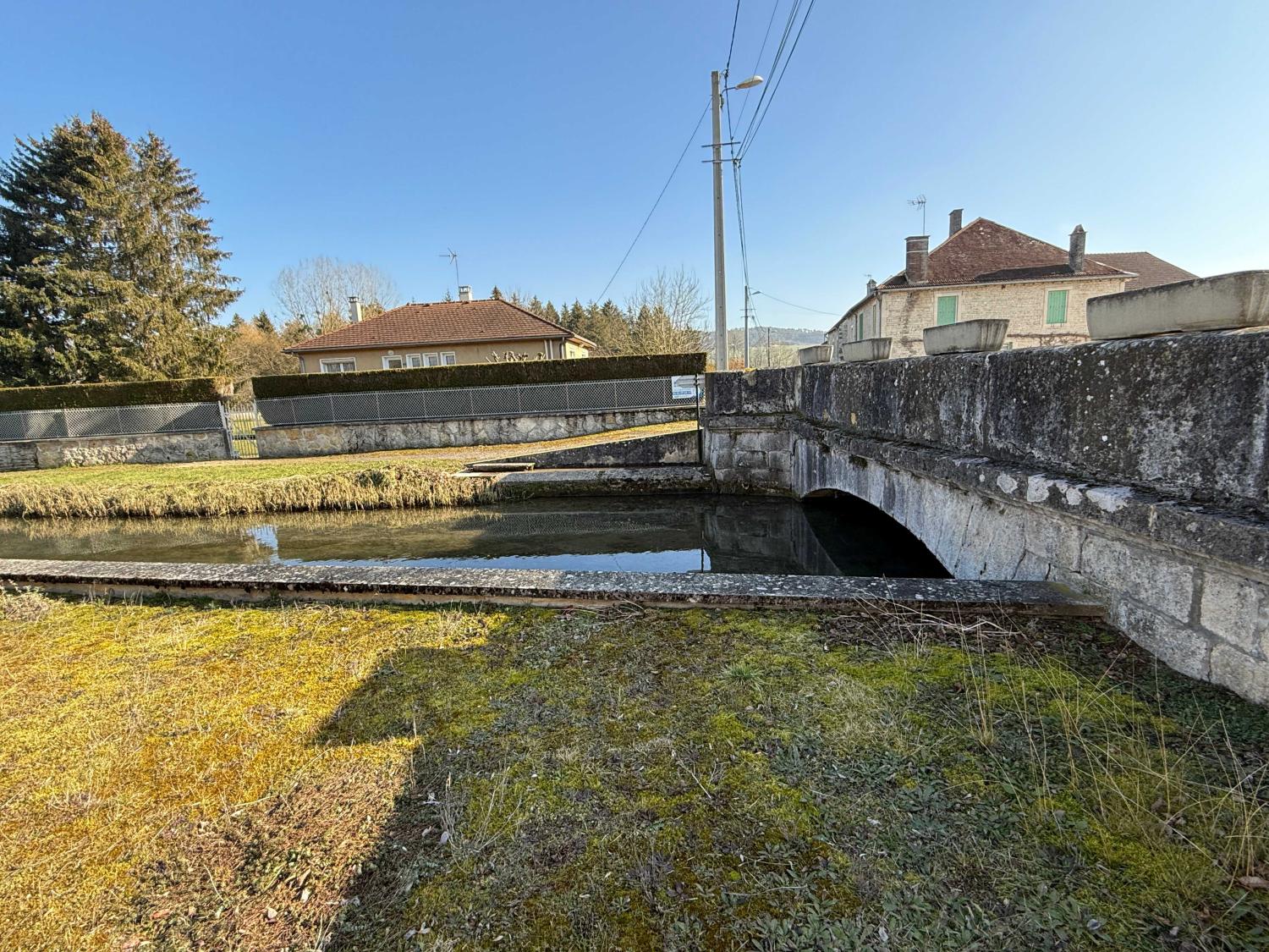  for sale village farm Châteauvillain Haute-Marne 31