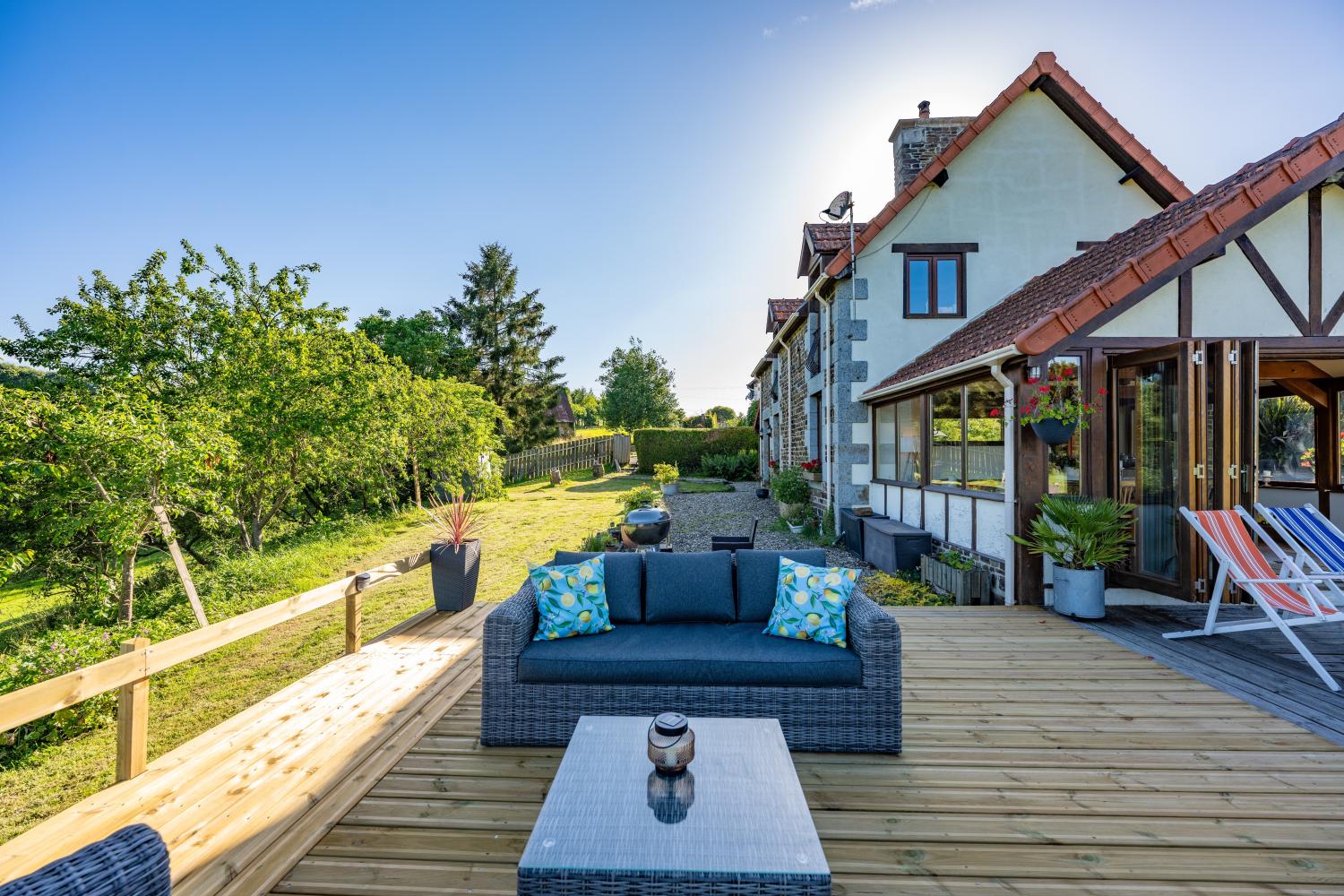  for sale property with holiday home Saint-Martin-de-Landelles Manche 33