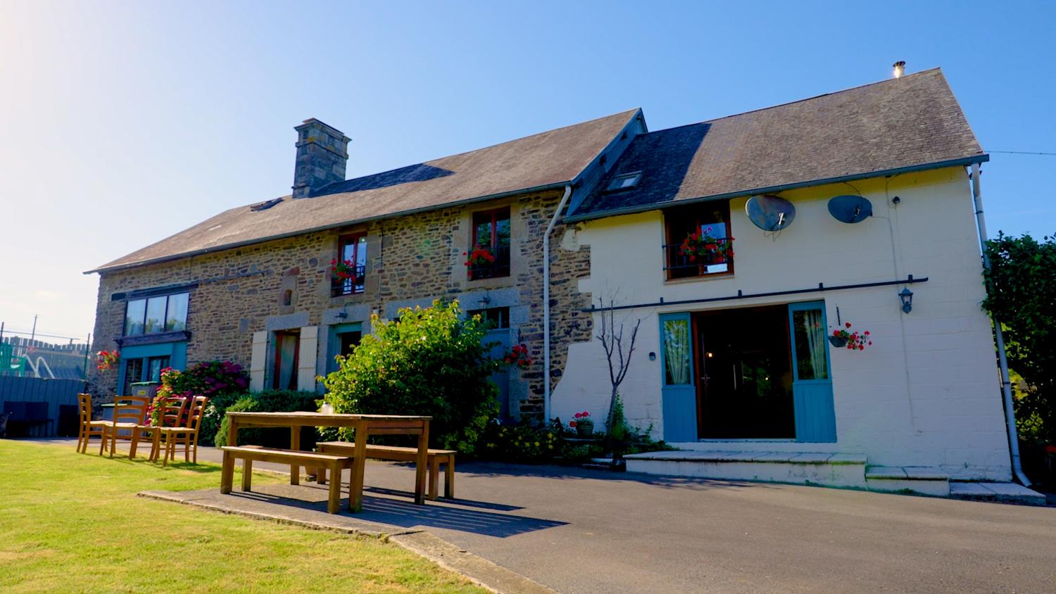  for sale property with holiday home Saint-Martin-de-Landelles Manche 63