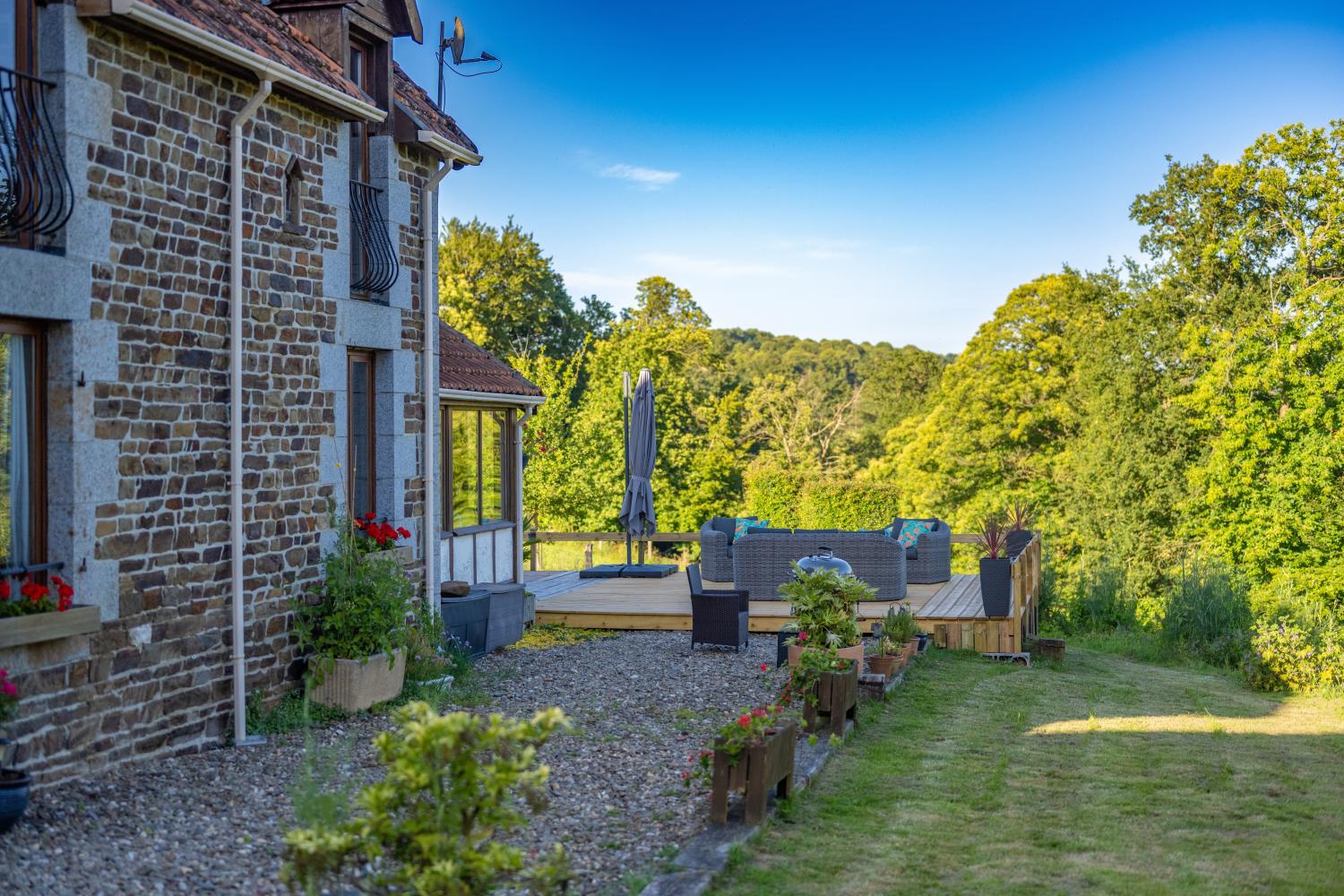  for sale property with holiday home Saint-Martin-de-Landelles Manche 37