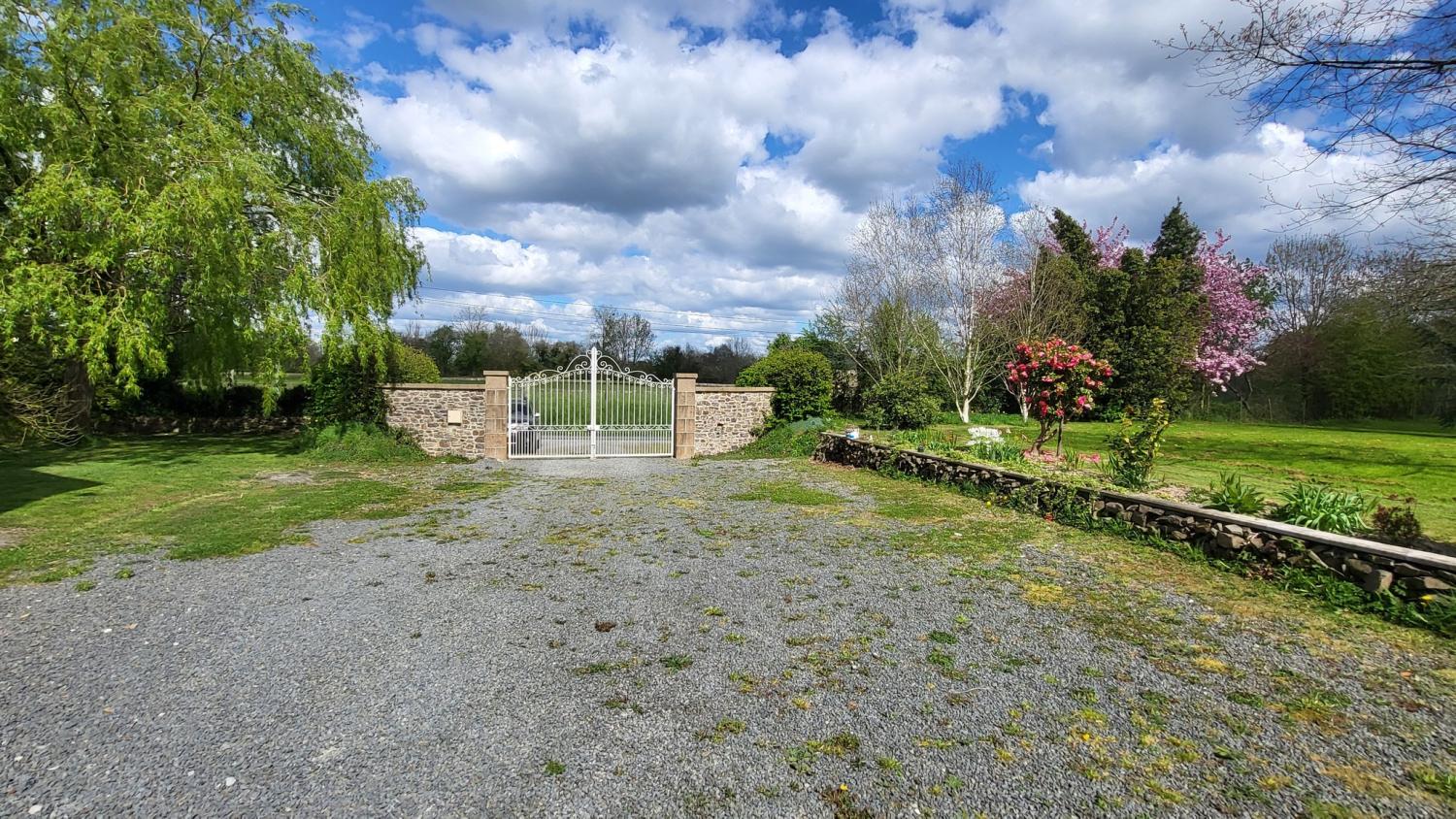  for sale detached house Soulles Manche 32
