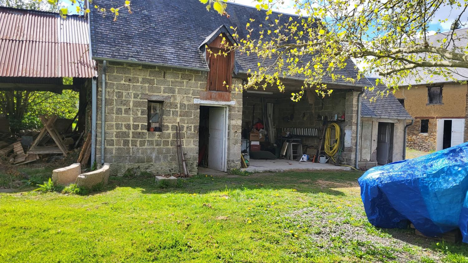  for sale detached house Soulles Manche 28