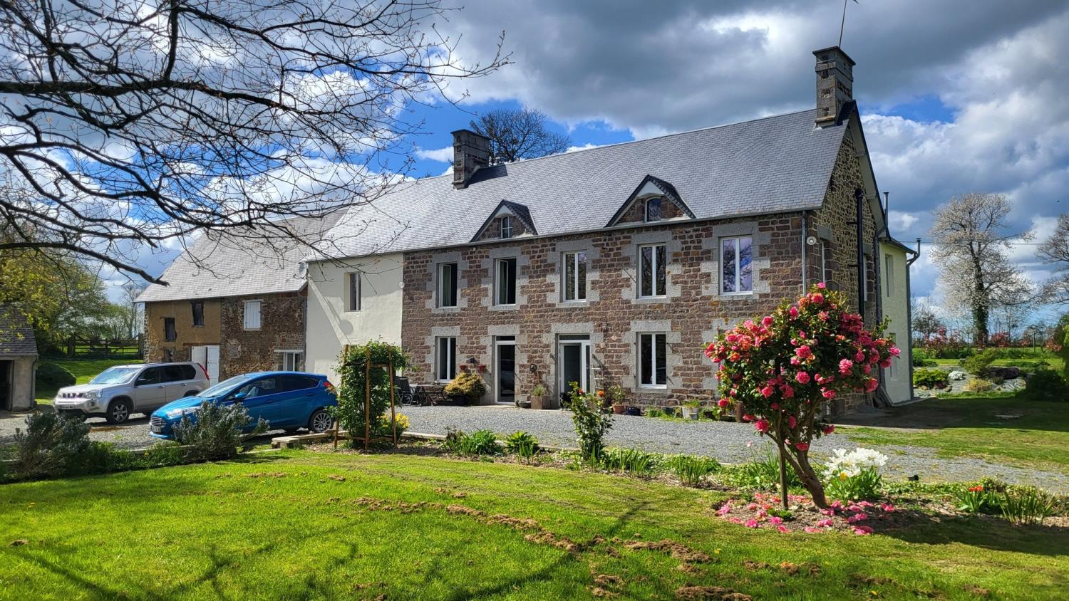  for sale detached house Soulles Manche 1