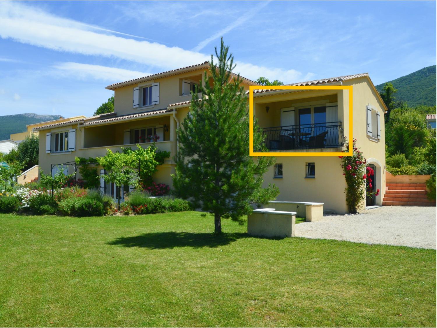  for sale villa Montbrun-les-Bains Drôme 26