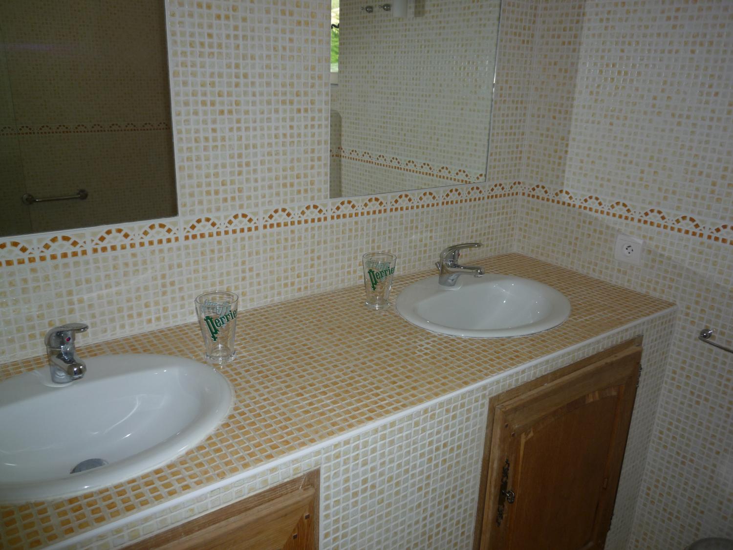  for sale villa Montbrun-les-Bains Drôme 32