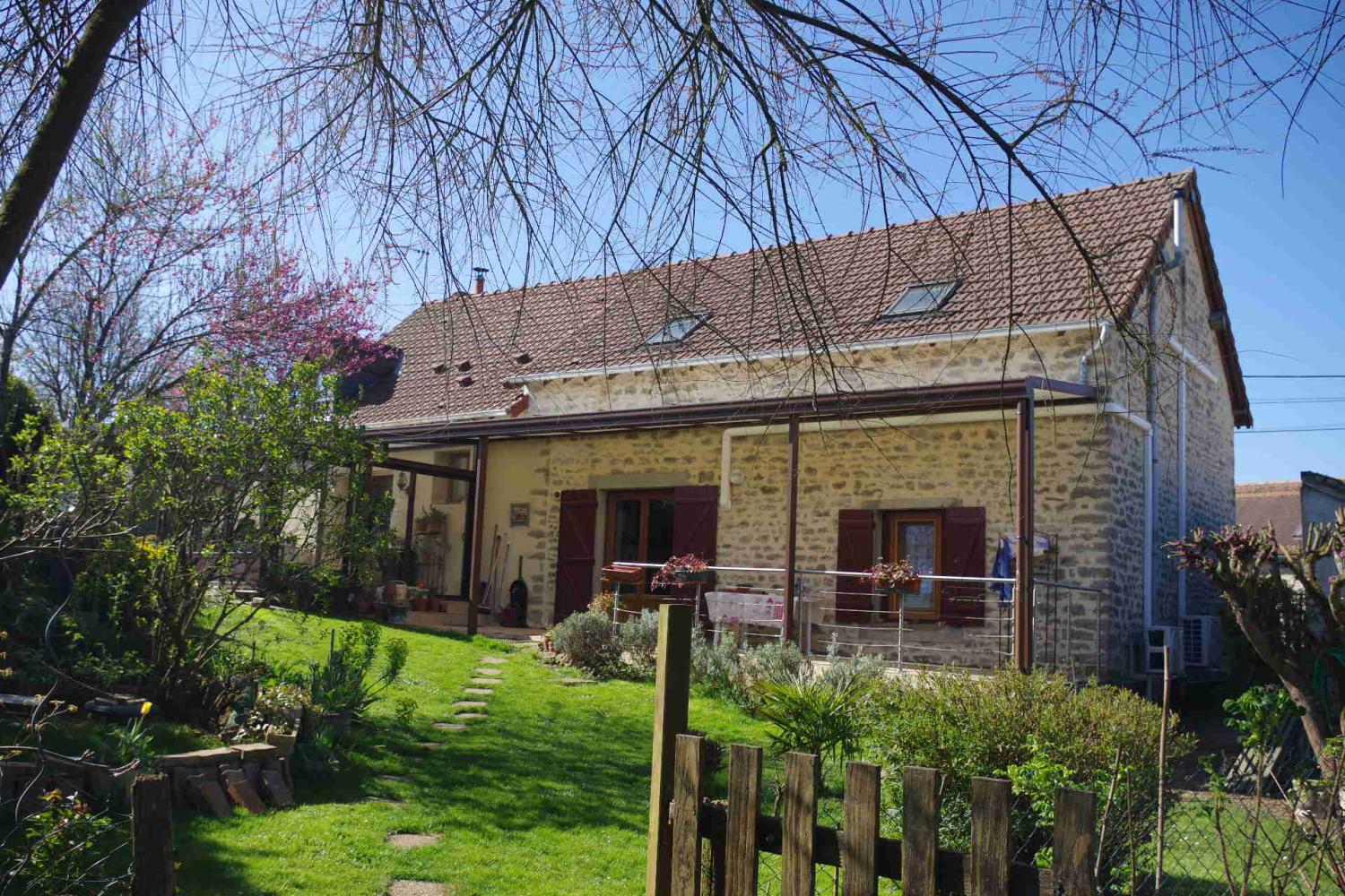  for sale house Alluy Nièvre 1