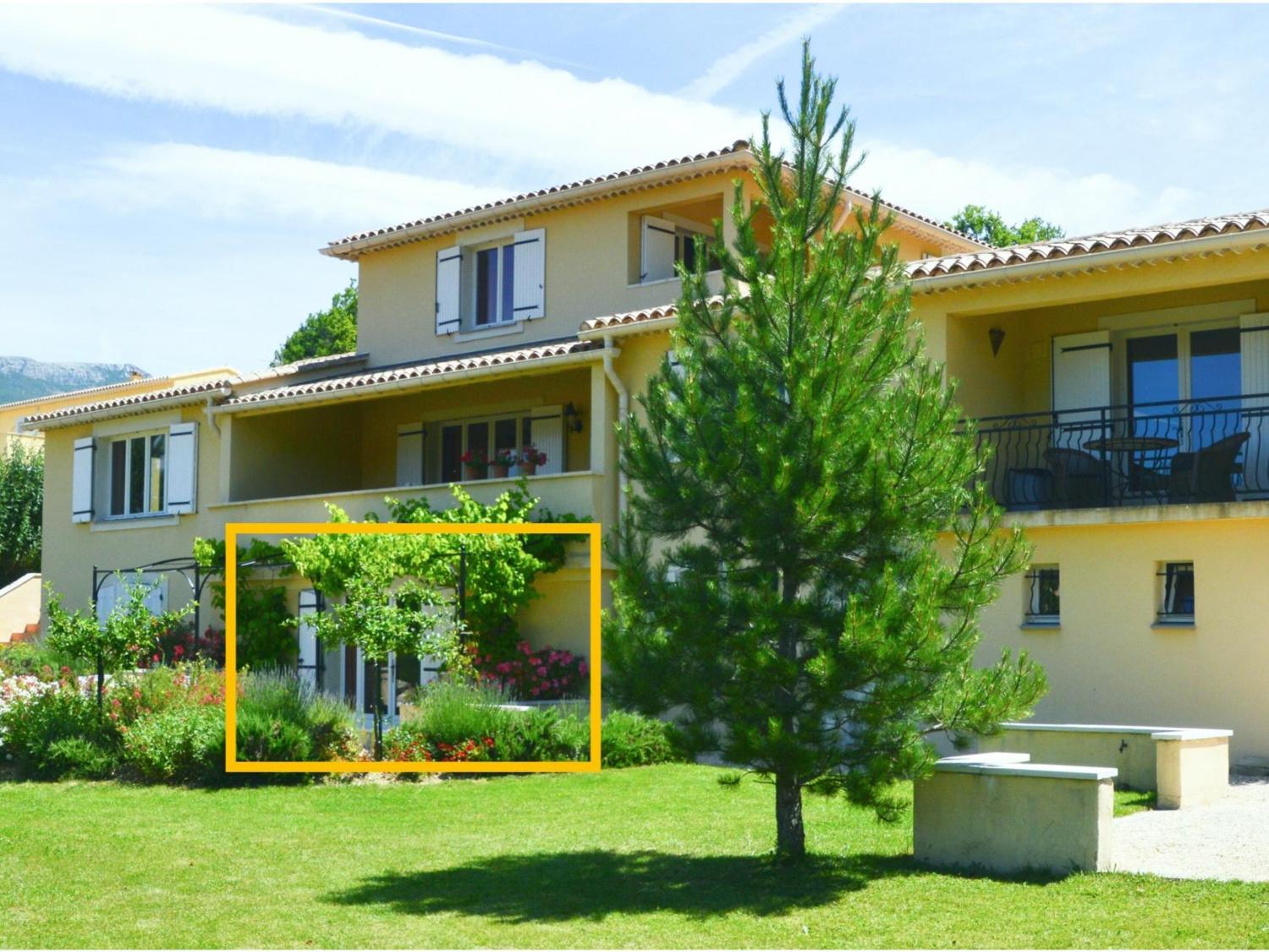  for sale villa Montbrun-les-Bains Drôme 18