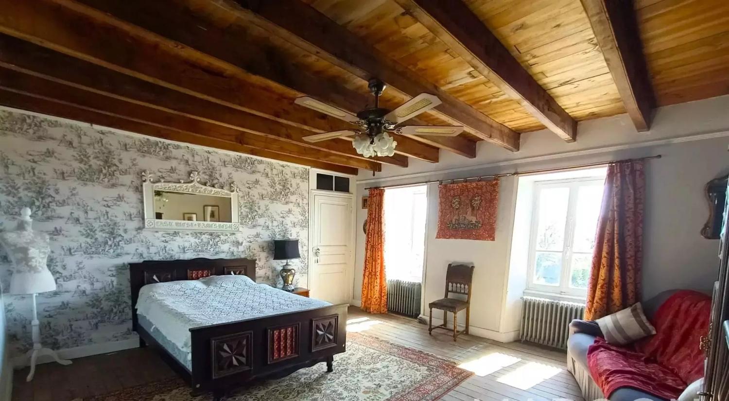  for sale house Saint-Maurice-près-Crocq Creuse 33