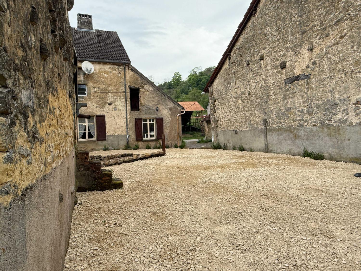  for sale village farm Rosières-sur-Mance Haute-Saône 27