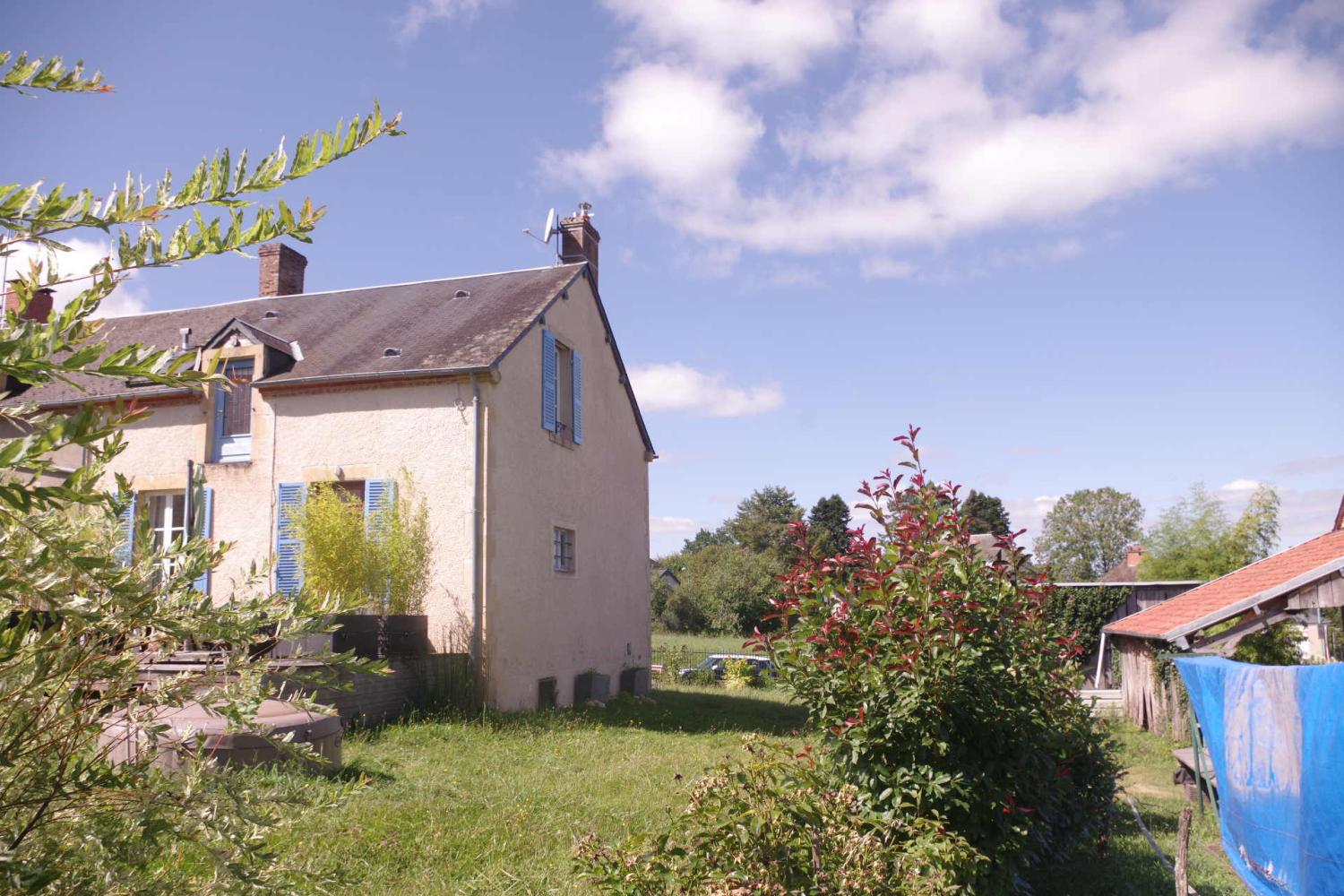  for sale house Saint-Honoré-Les-Bains Nièvre 4
