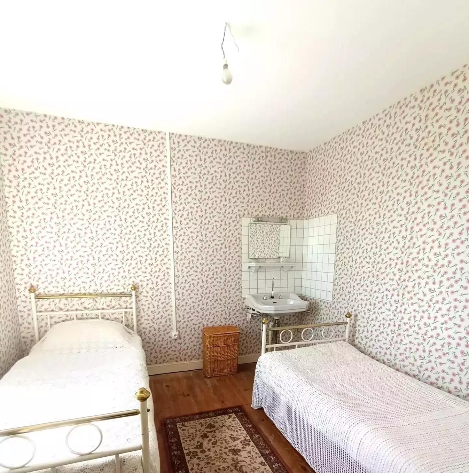  for sale house Saint-Maurice-près-Crocq Creuse 43