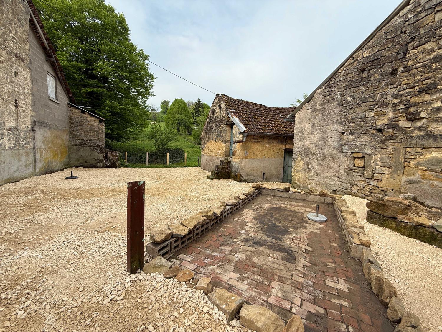  for sale village farm Rosières-sur-Mance Haute-Saône 15