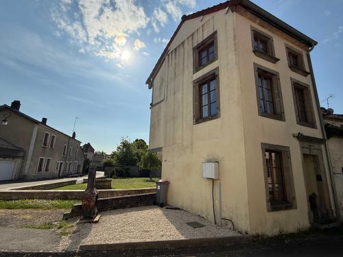 Melay Haute-Marne village house foto
