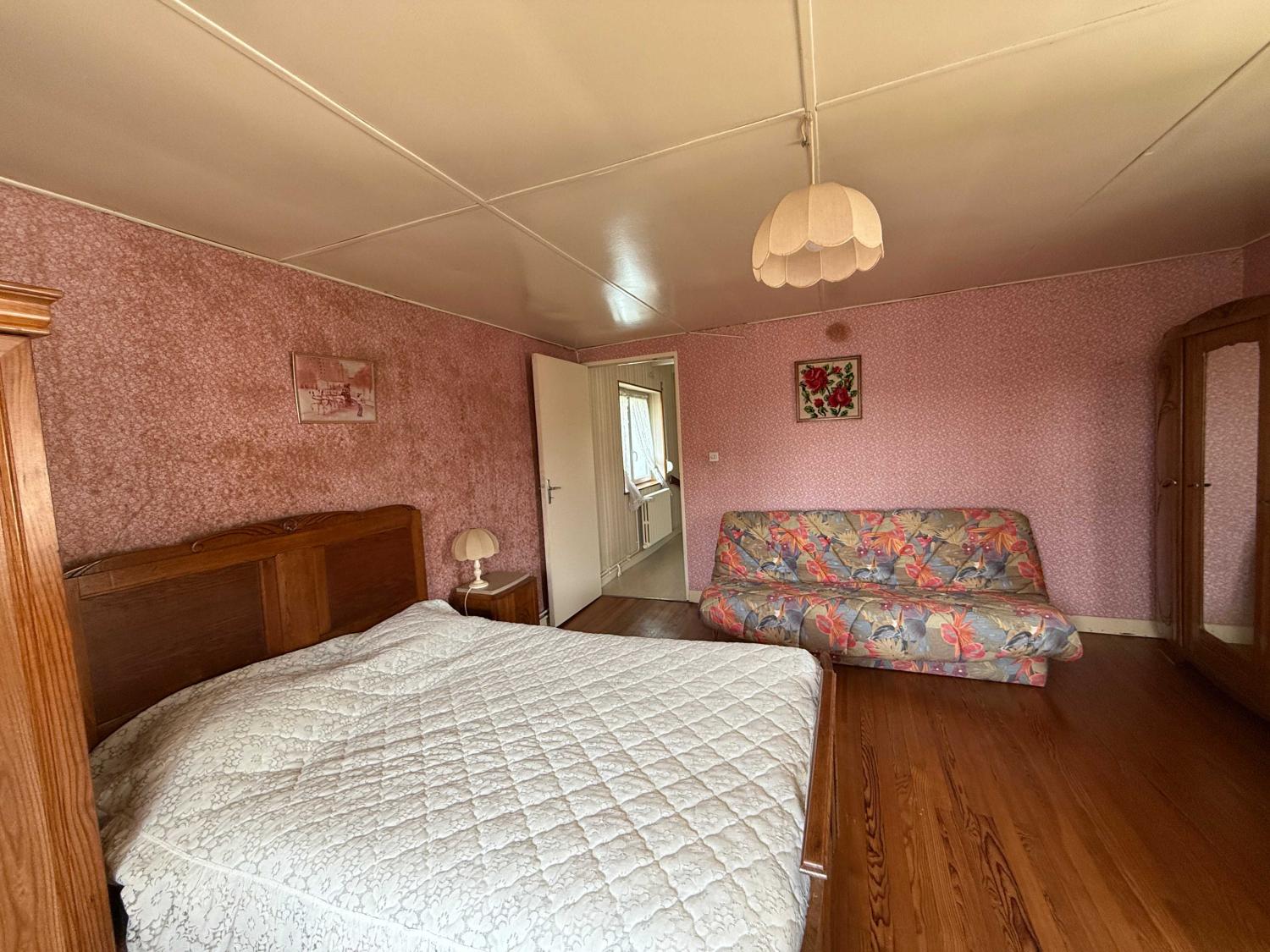  for sale village farm Voisey Haute-Marne 25