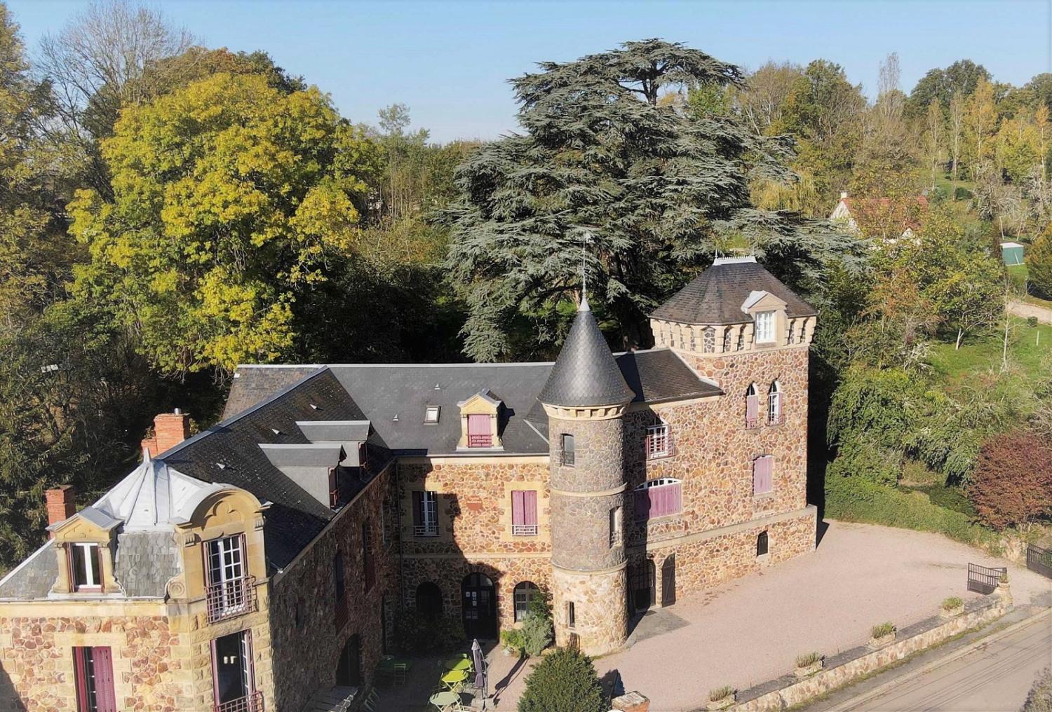  for sale castle Saint-Honoré-Les-Bains Nièvre 7