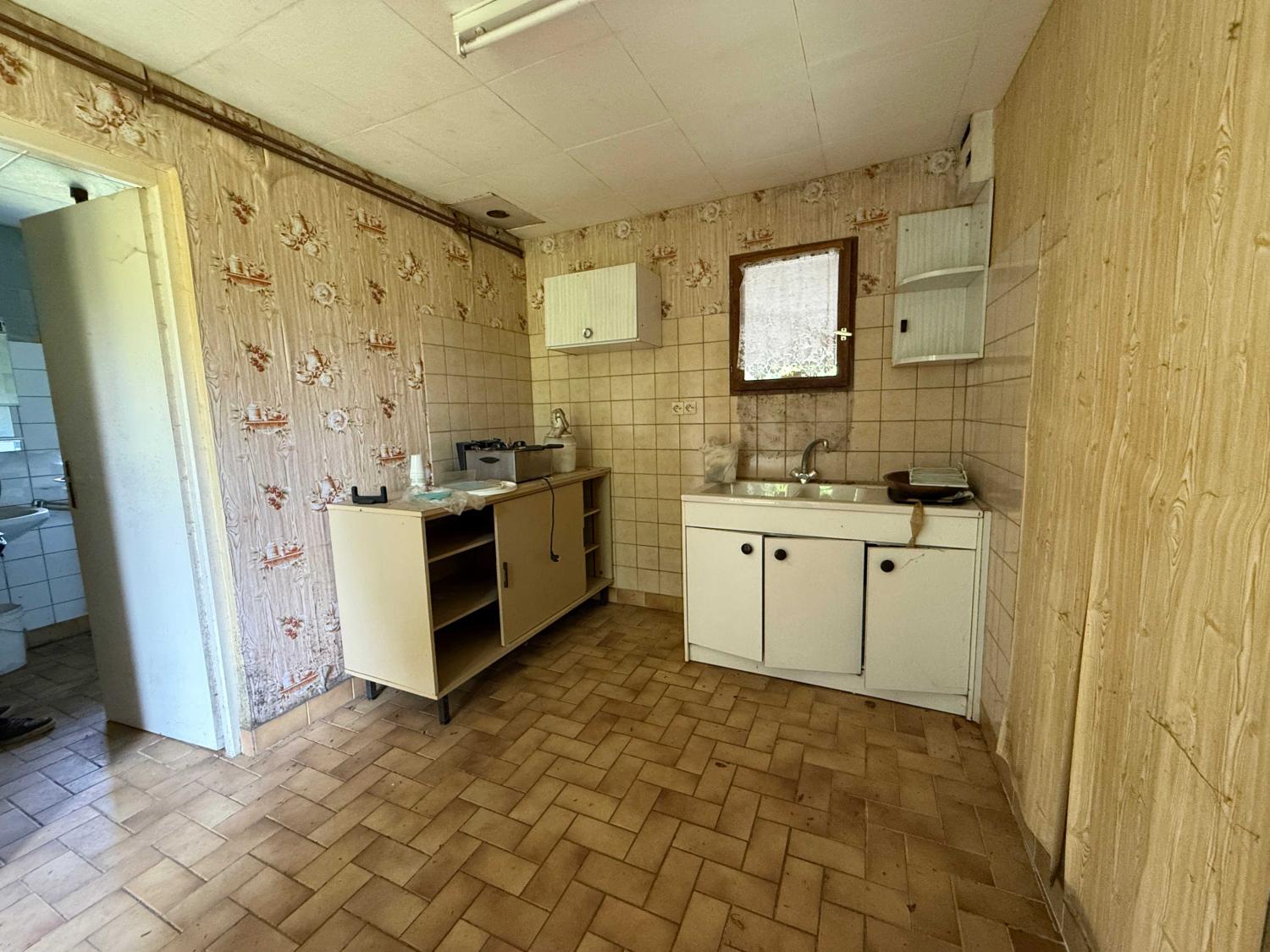  for sale village farm Confracourt Haute-Saône 13
