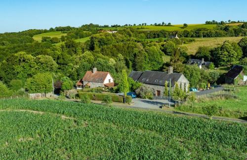 Saint-Hilaire-du-Harcouët Manche property with holiday home foto