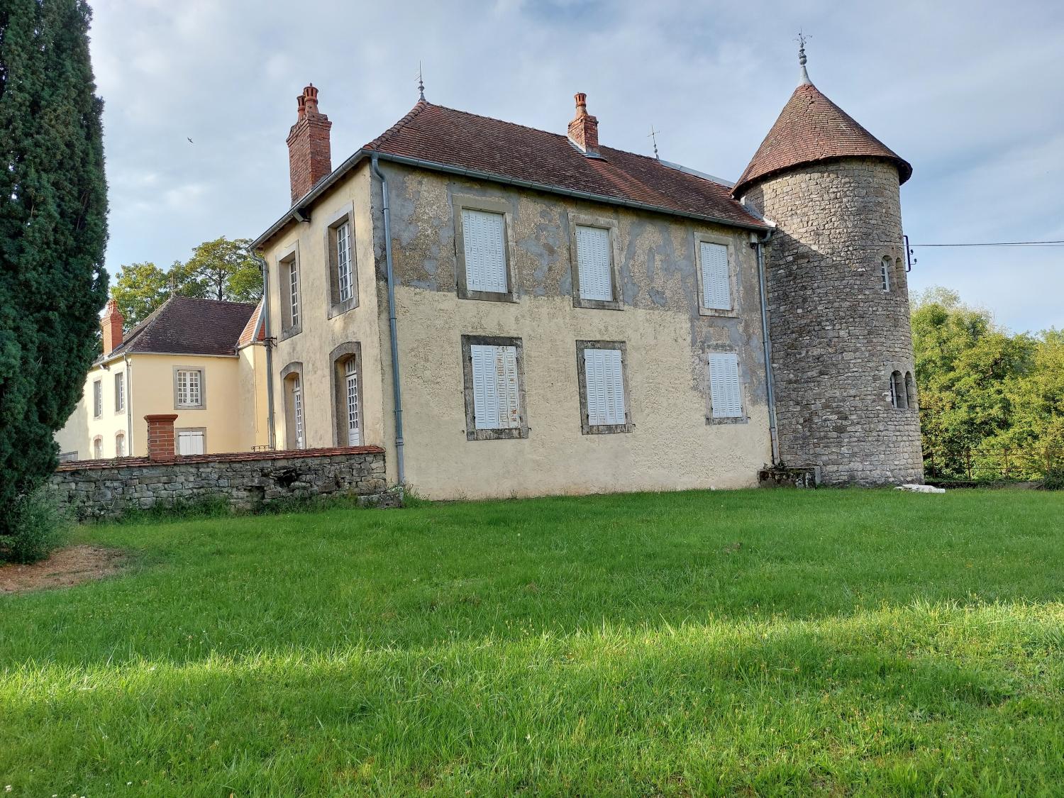  for sale castle Blondefontaine Haute-Saône 2